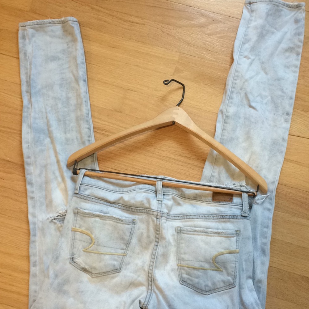 Vintage White wash American Eagle👖 jeans.